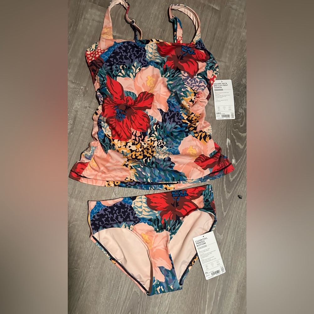 NWT! Athleta XS Full Coverage Bottom & 34 B/C Square Neck Bra Cup Print Tankini